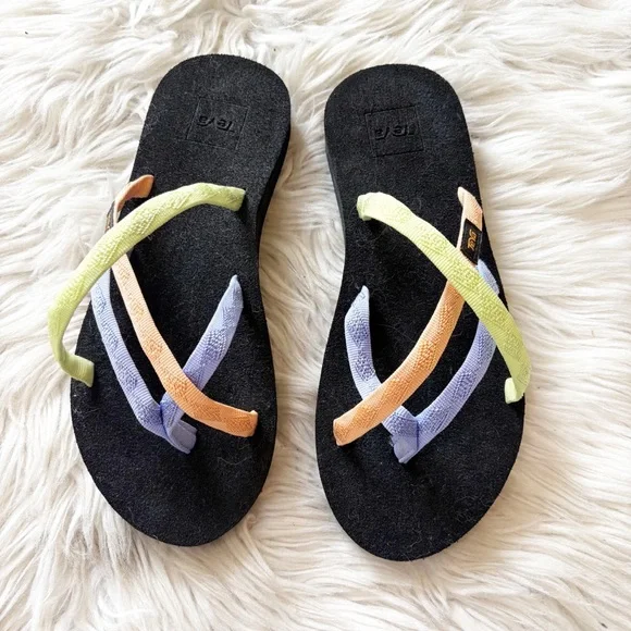 Teva Shoes Teva Black Multicolor Strap Womens Olowahu Thong